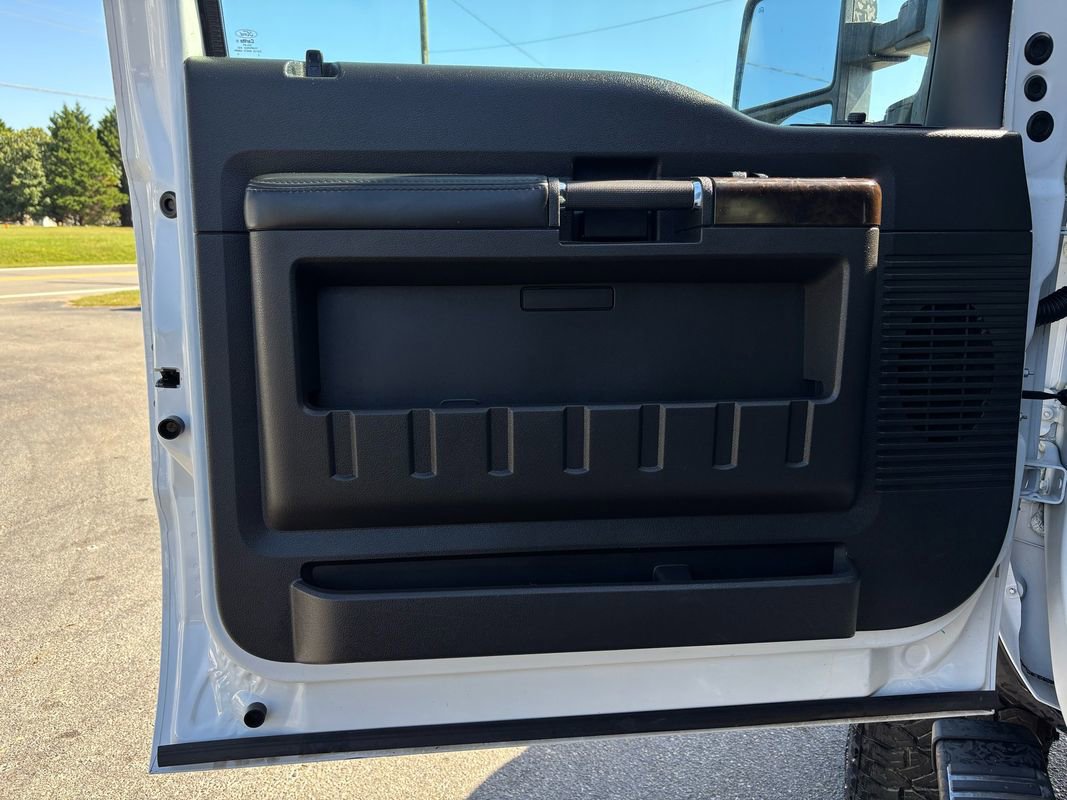 Used 2013 Ford F250 Platinum w/ FX4 Off Road Pkg image 16
