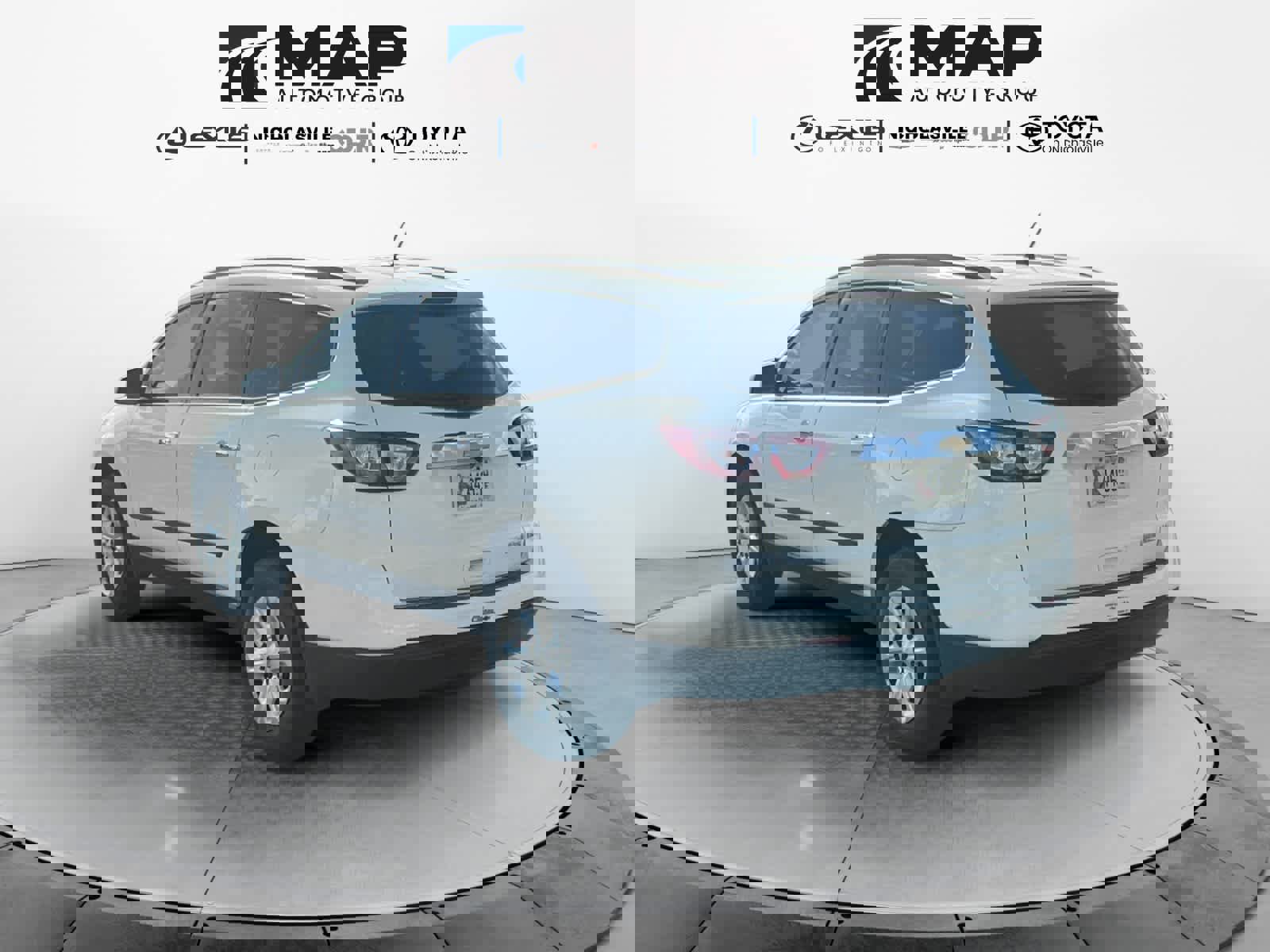 Used 2015 Chevrolet Traverse LS image 3