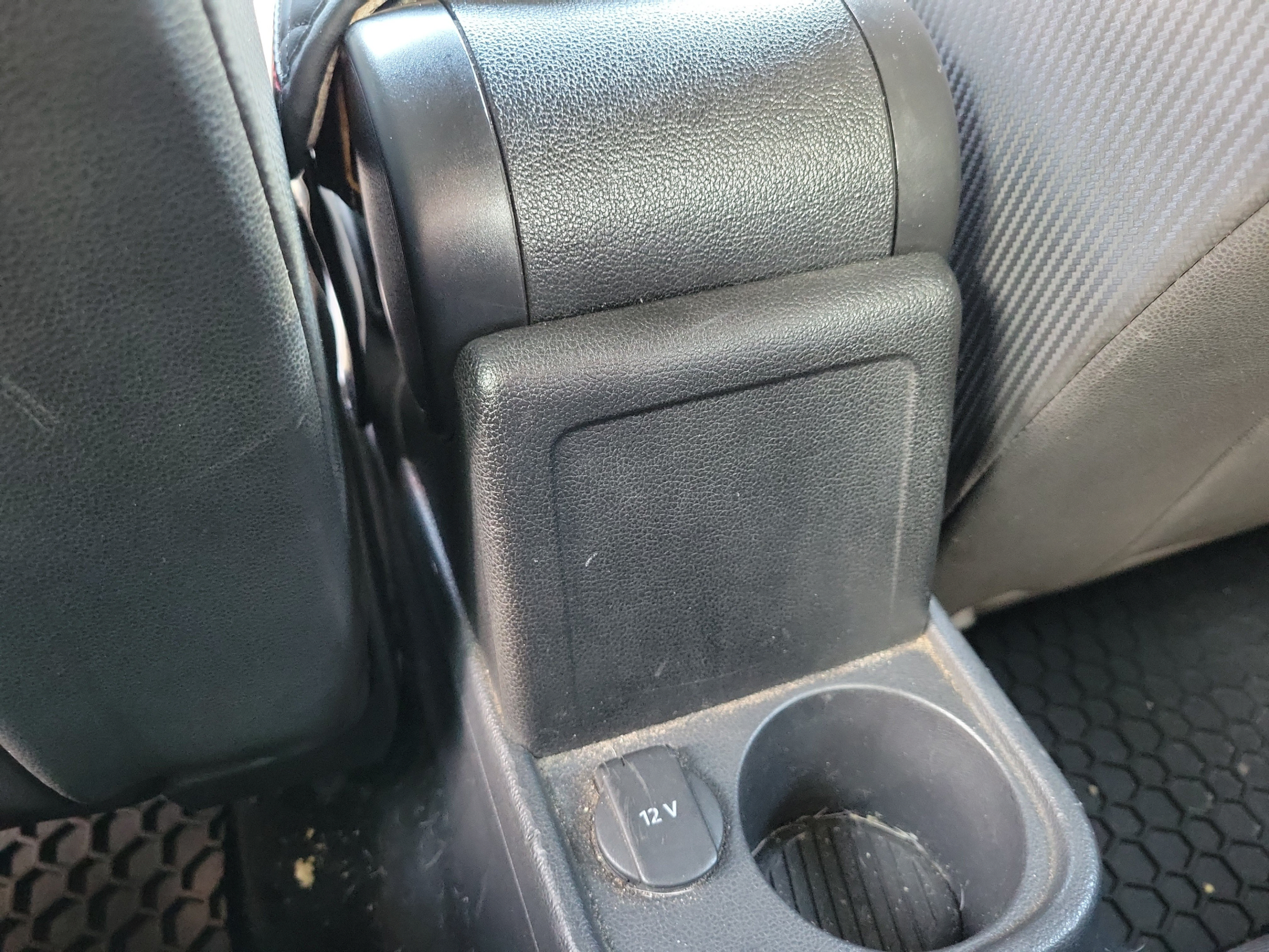 Used 2014 Volkswagen Beetle 2.5 FWD image 11