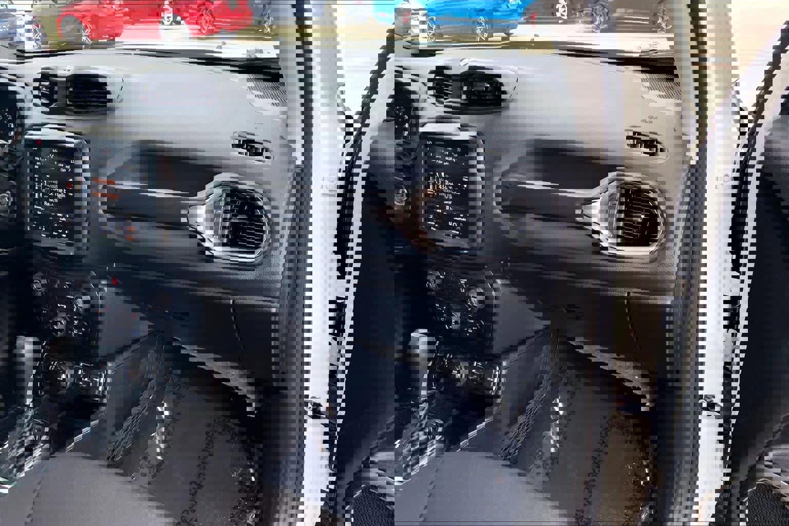 Used 2023 Jeep Renegade Latitude image 17