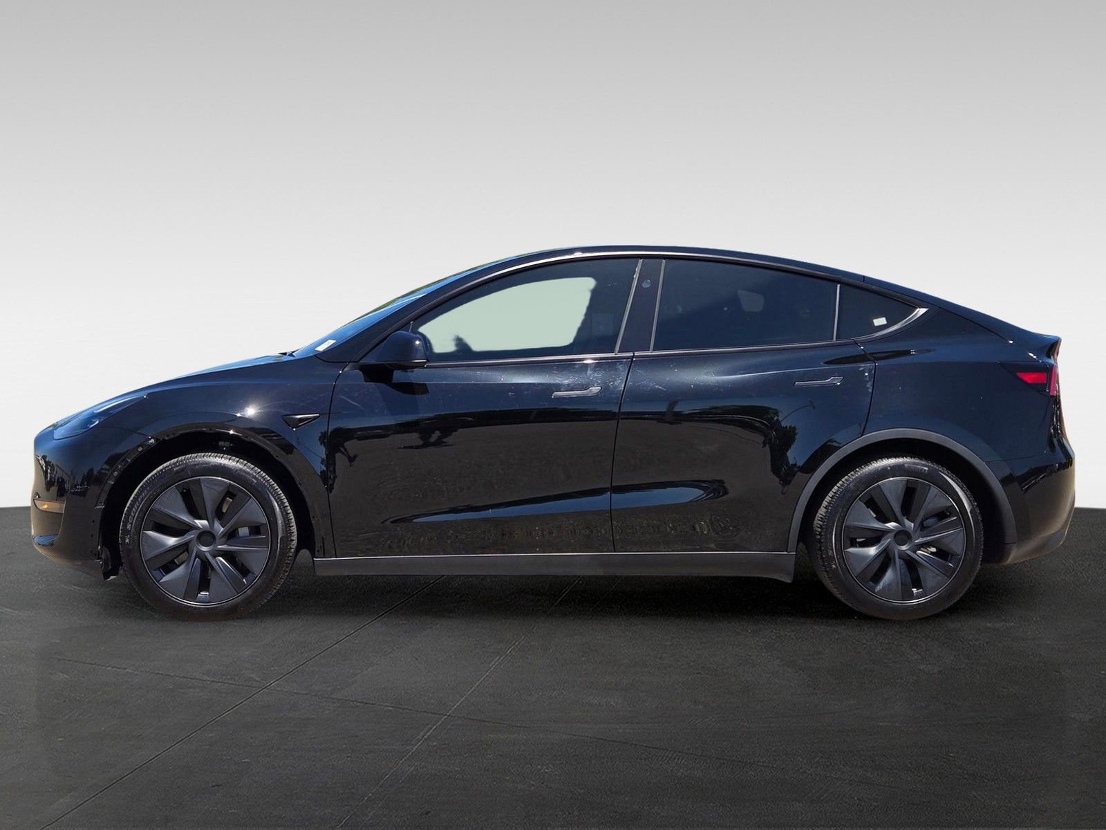 Used 2025 Tesla Model Y Long Range AWD/4WD image 7