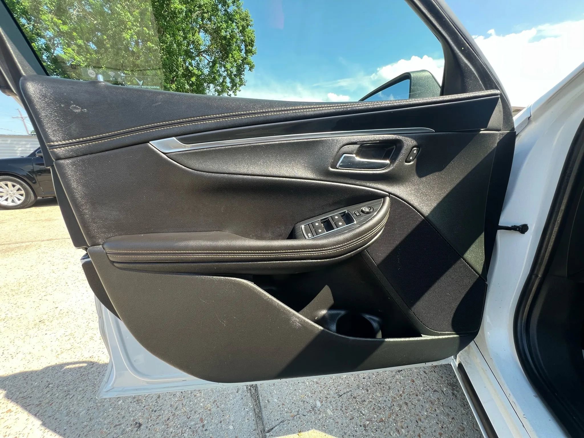 Used 2020 Chevrolet Impala LT image 9