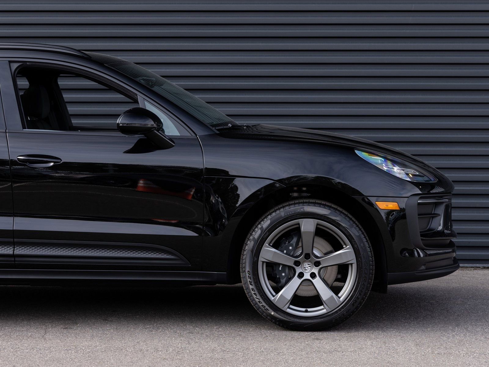 Certified 2026 Porsche Macan image 9