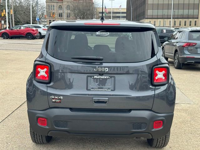 Used 2023 Jeep Renegade Latitude image 4