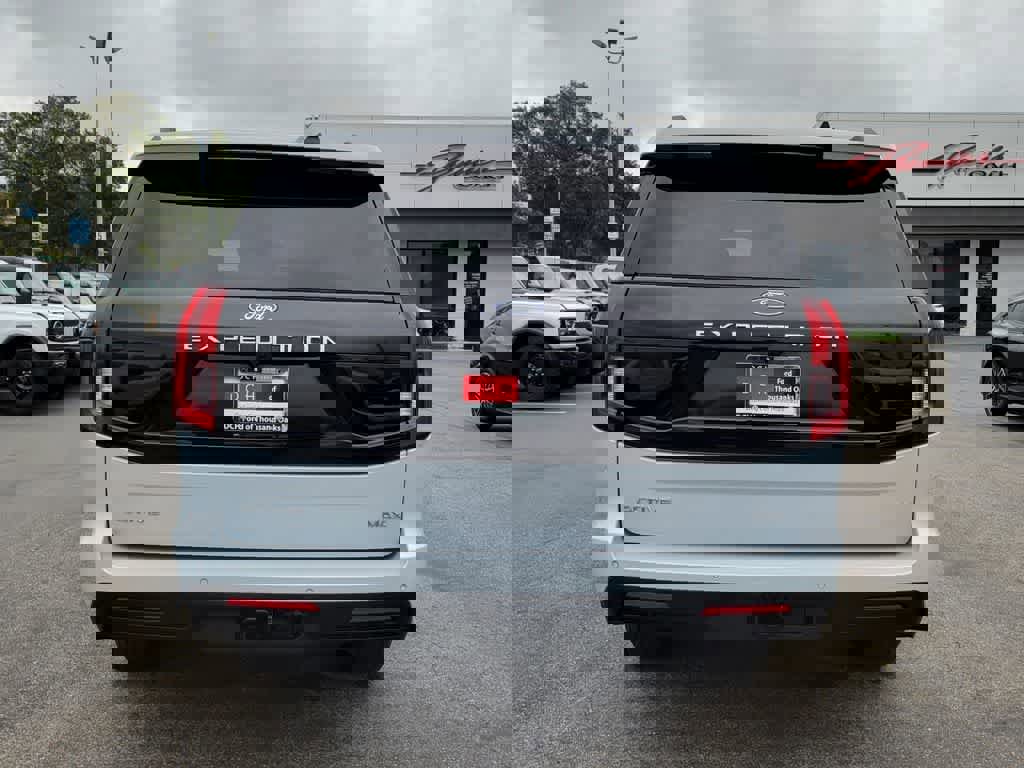 Used 2025 Ford Expedition Max Active image 4