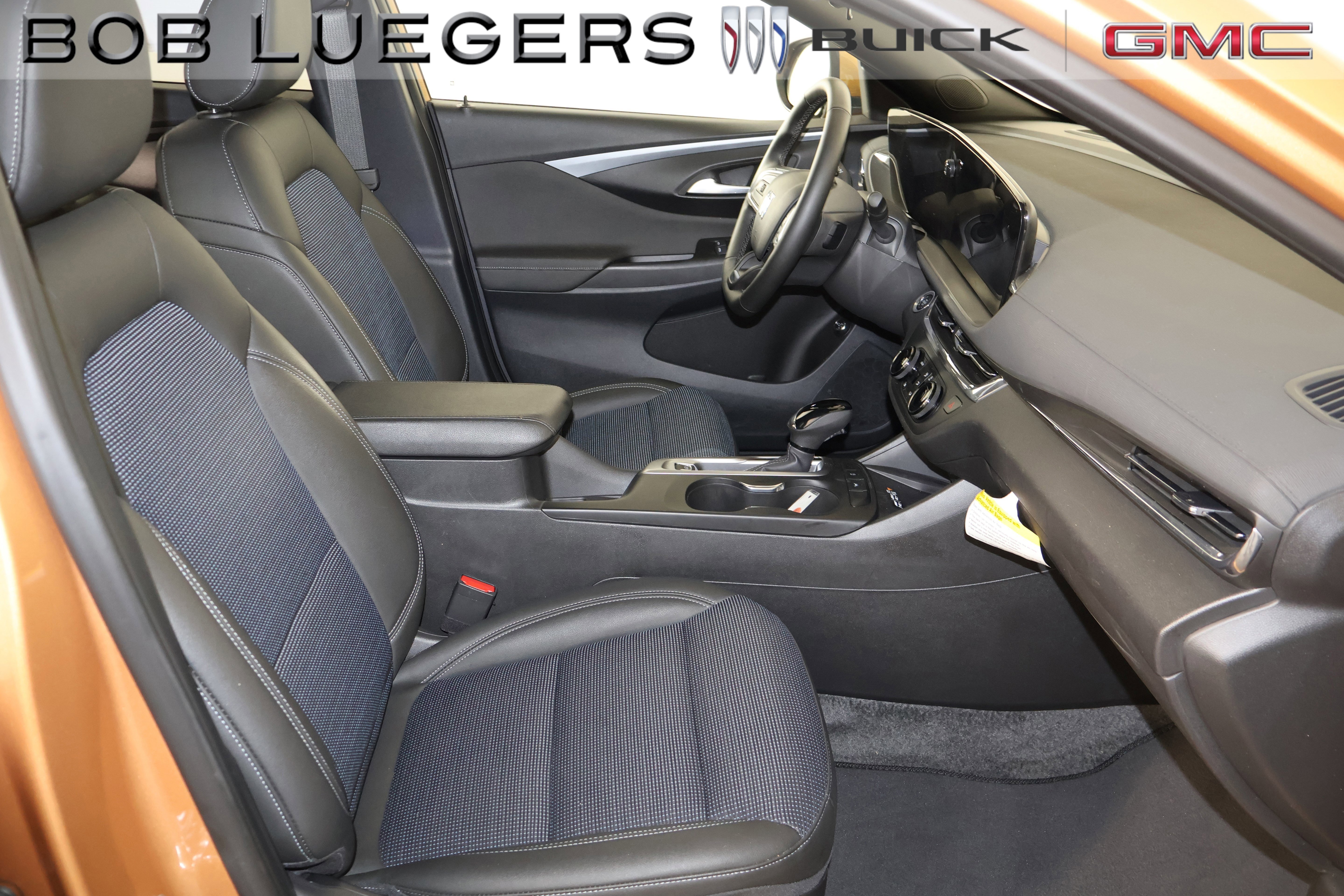 Certified 2025 Buick Envista Preferred w/ Convenience I Package FWD image 15