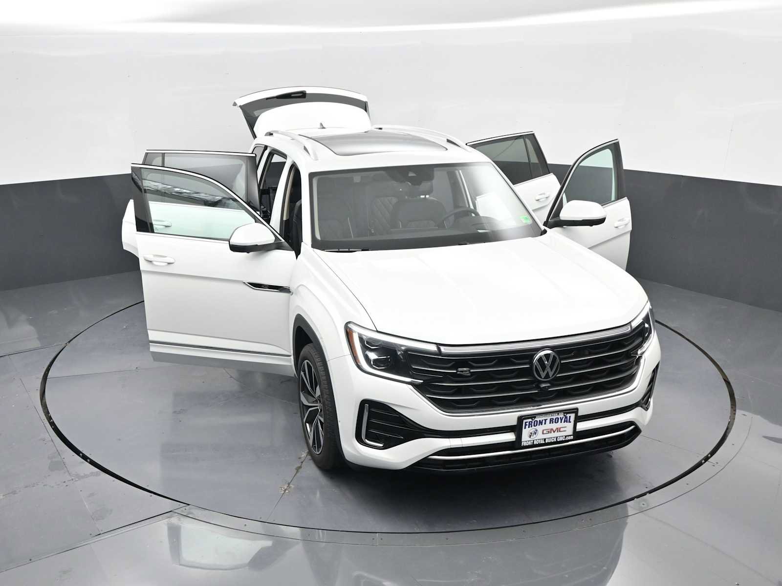 Used 2025 Volkswagen Atlas SEL Premium R-Line image 45