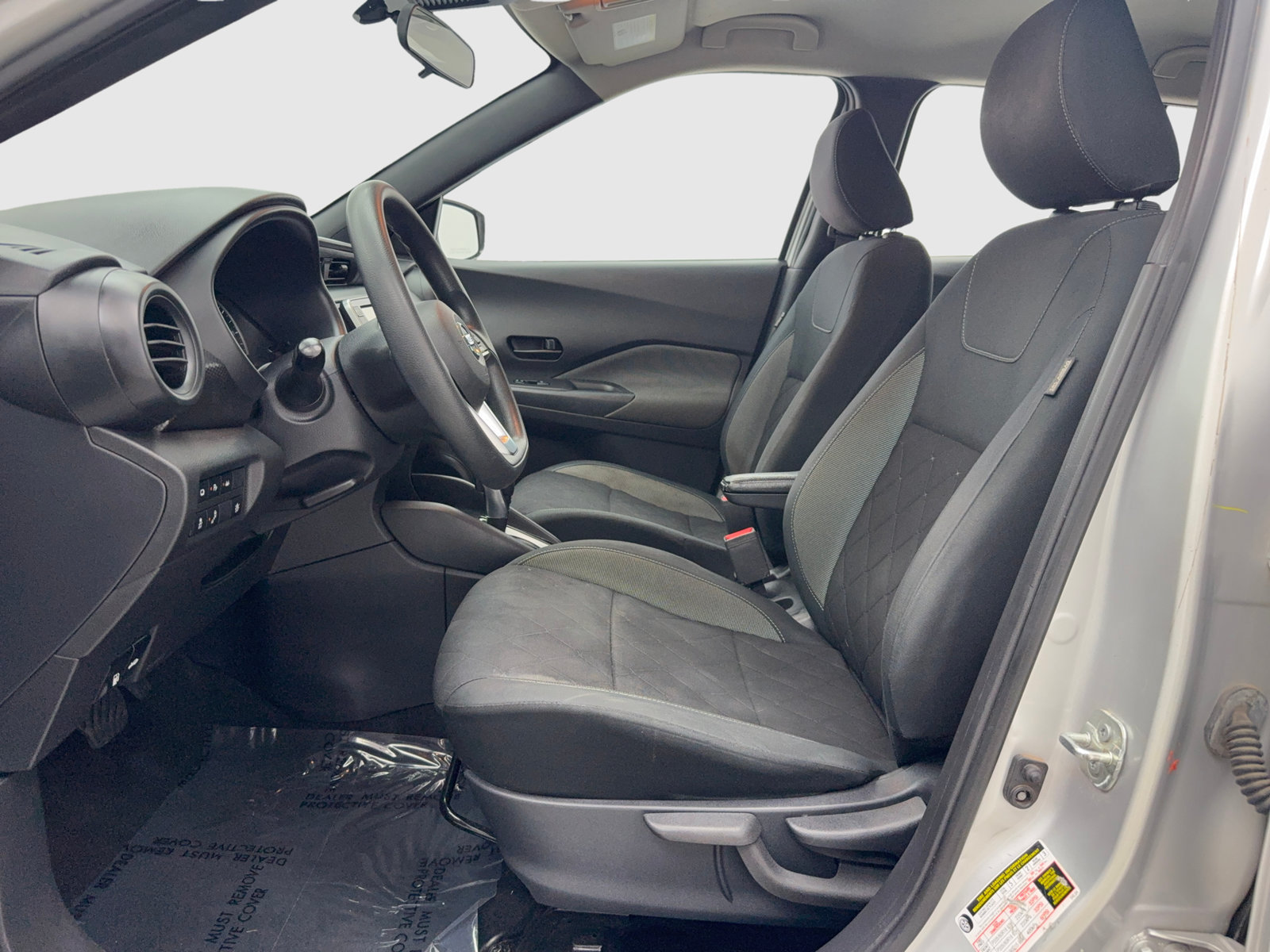 Used 2020 Nissan Kicks S FWD image 17