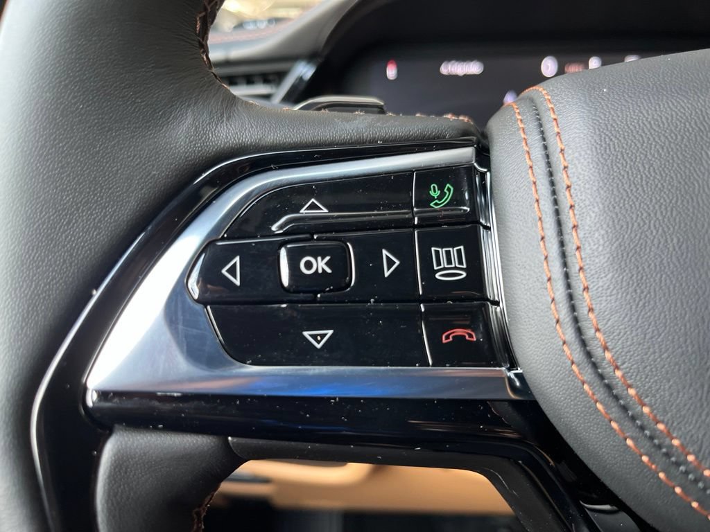 New 2026 Jeep Grand Cherokee Summit w/ Obsidian Package AWD/4WD image 28
