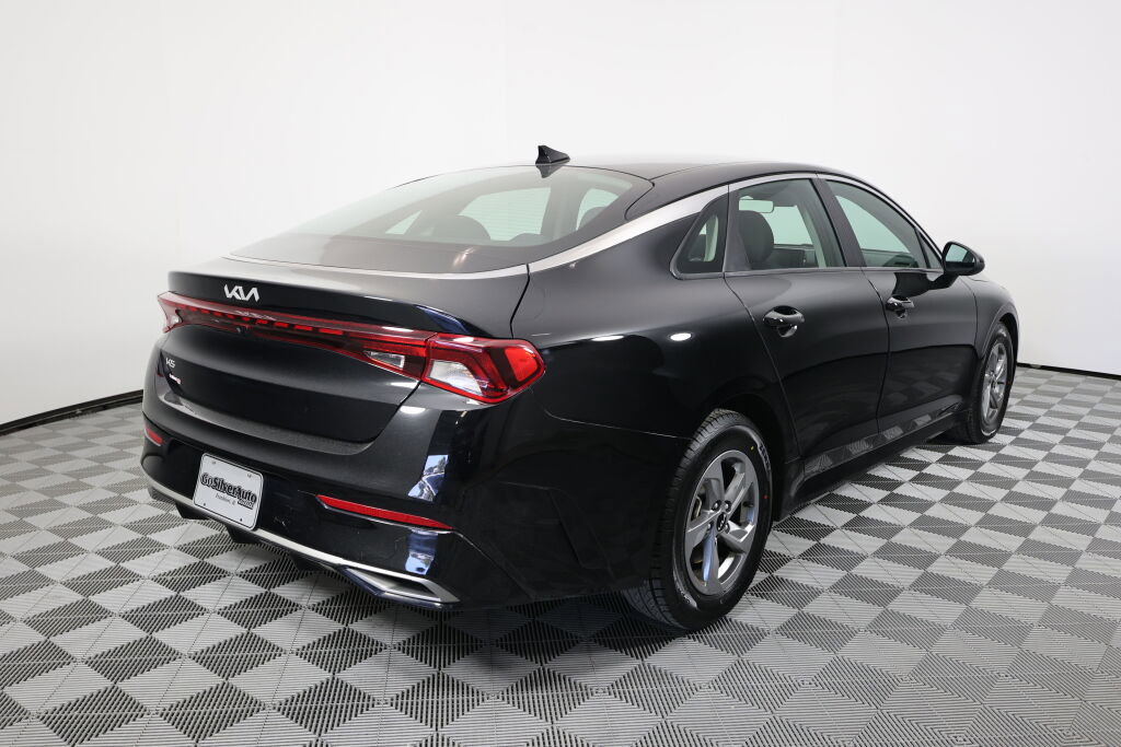 Used 2023 Kia K5 LXS FWD image 2