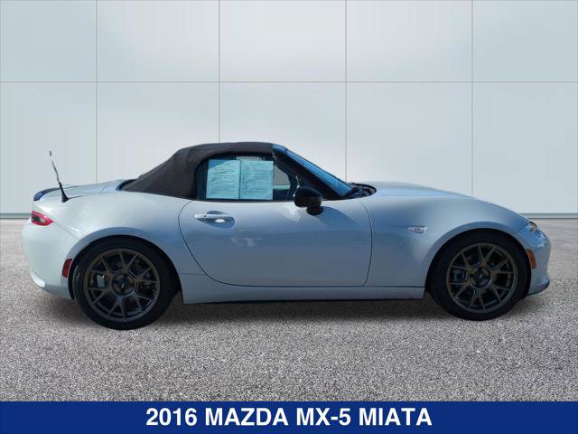 Used 2016 MAZDA MX-5 Miata Club RWD image 6