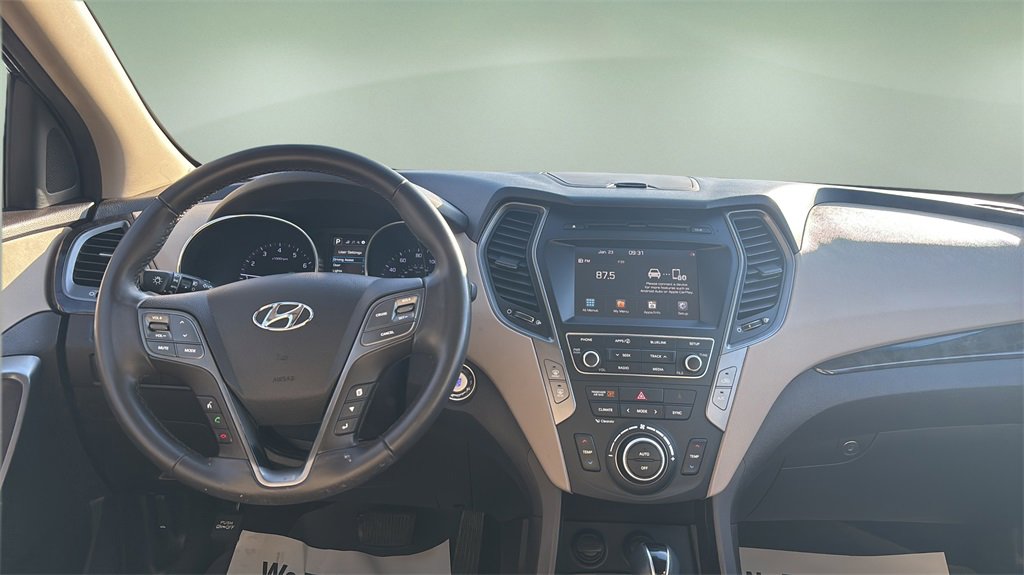 Used 2017 Hyundai Santa Fe Sport image 10