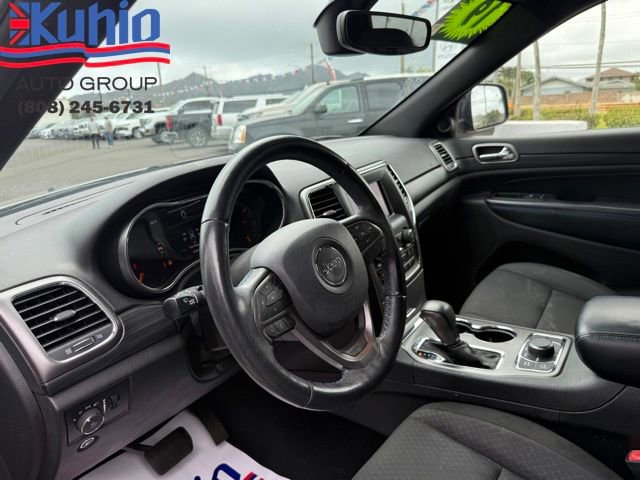 Used 2019 Jeep Grand Cherokee Laredo image 12