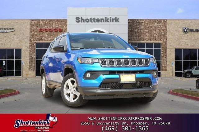 Certified 2023 Jeep Compass Latitude AWD/4WD image 1