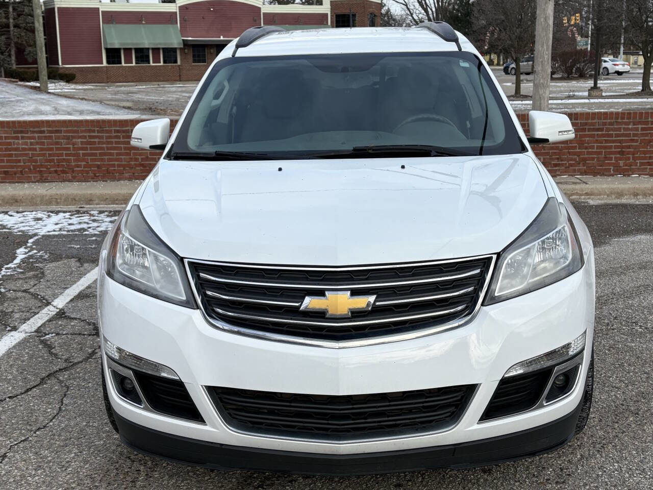 Used 2017 Chevrolet Traverse LT w/ Style and Technology Package image 6