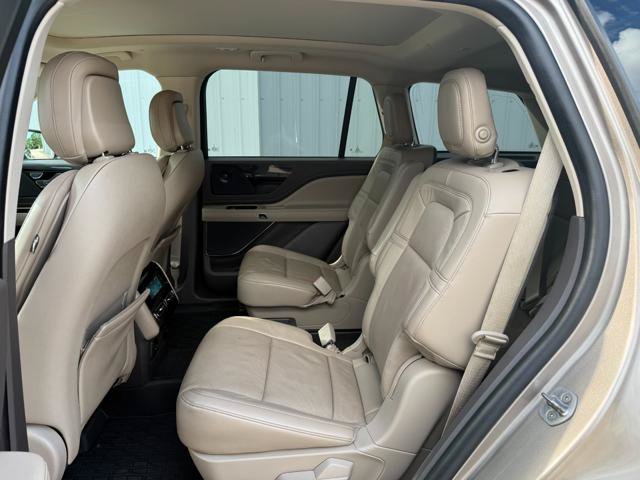Used 2020 Lincoln Aviator Reserve w/ Equipment Group 201A AWD/4WD image 12