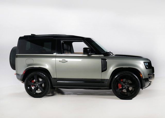 Used 2021 Land Rover Defender 90 X image 31