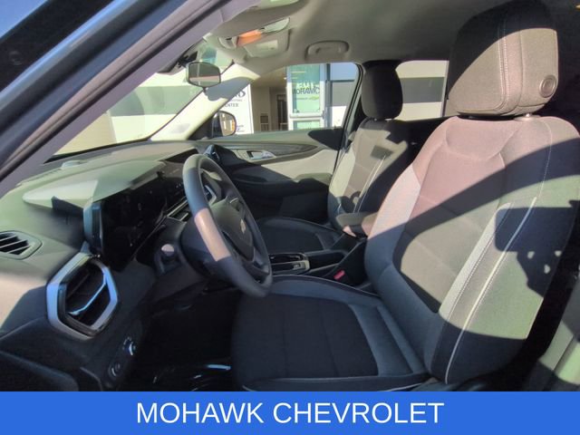 Certified 2025 Chevrolet TrailBlazer LT w/ Driver Confidence Package AWD/4WD image 19