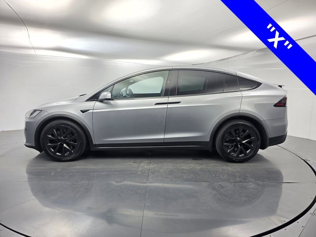 Used 2024 Tesla Model X image 7