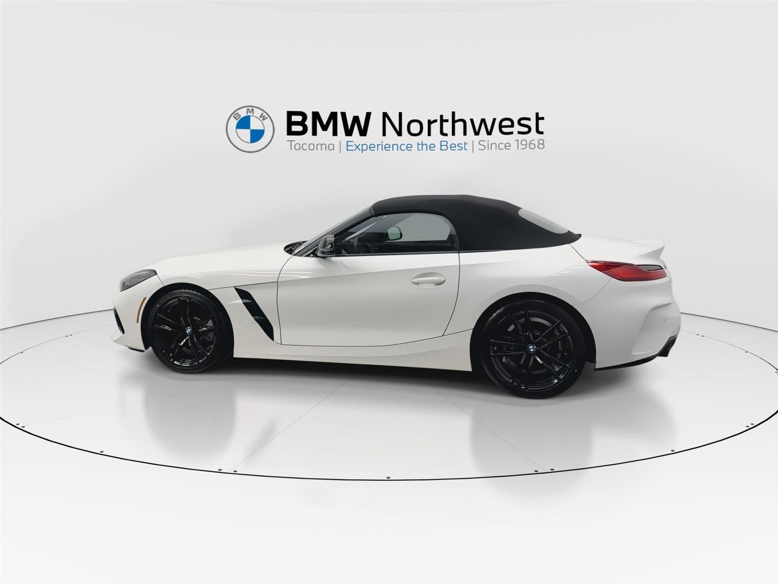 New 2026 BMW Z4 sDrive30i w/ Shadowloine Package image 11