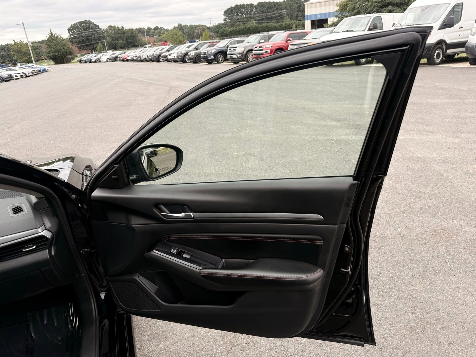 Used 2023 Nissan Altima 2.5 SR image 21