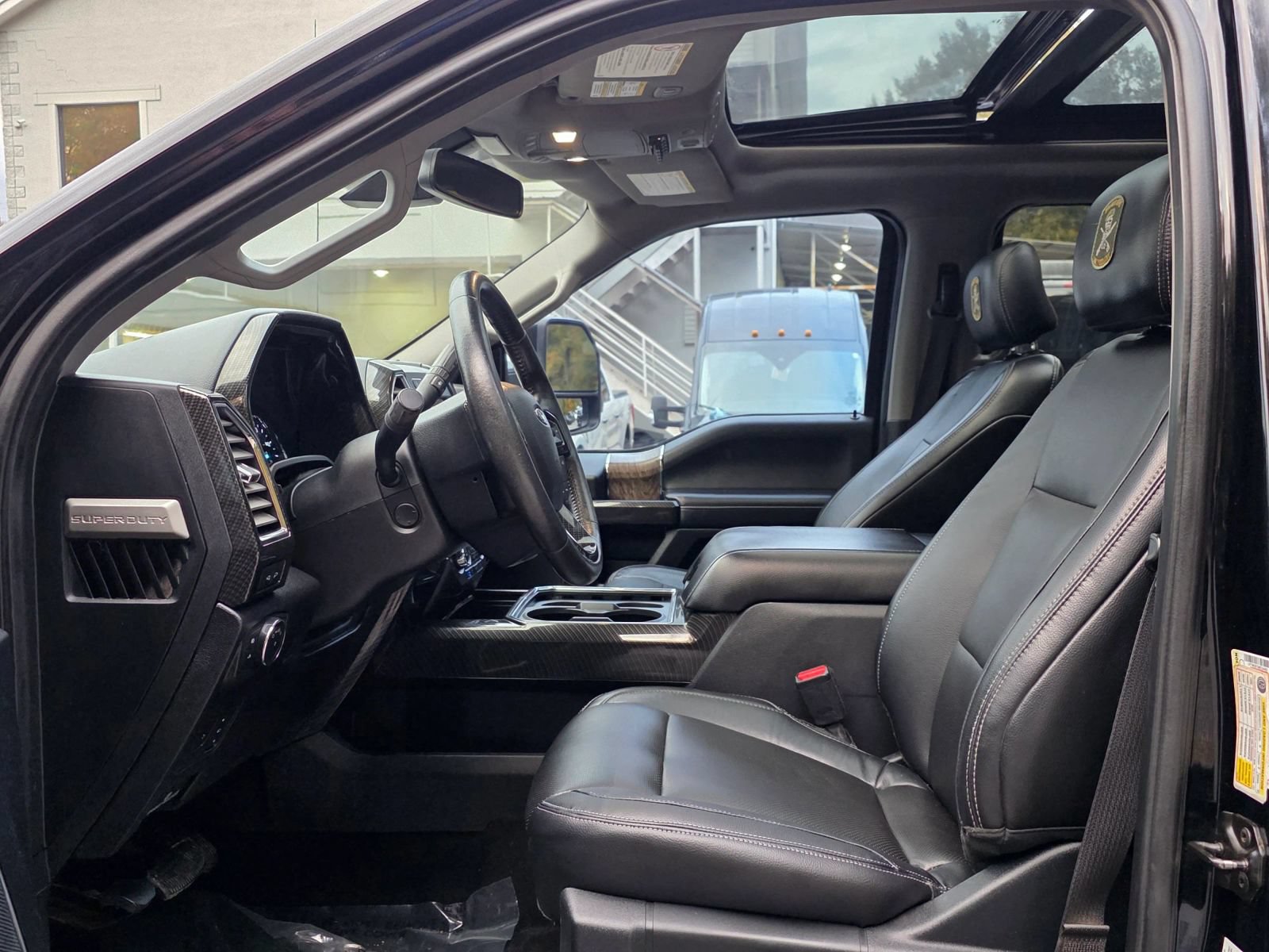 Used 2017 Ford F250 Lariat w/ Lariat Ultimate Package AWD/4WD image 12