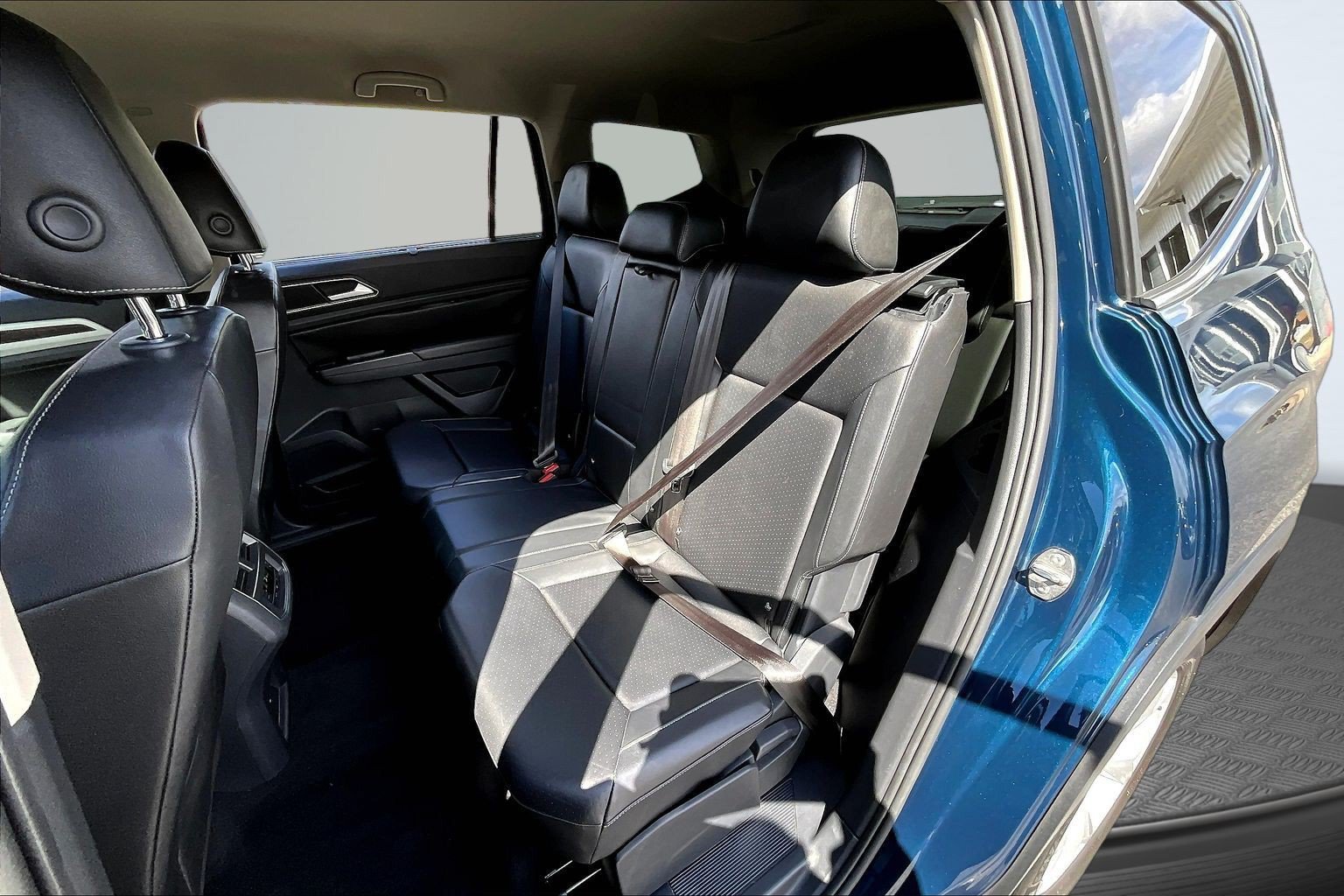Used 2018 Volkswagen Atlas SE FWD image 19