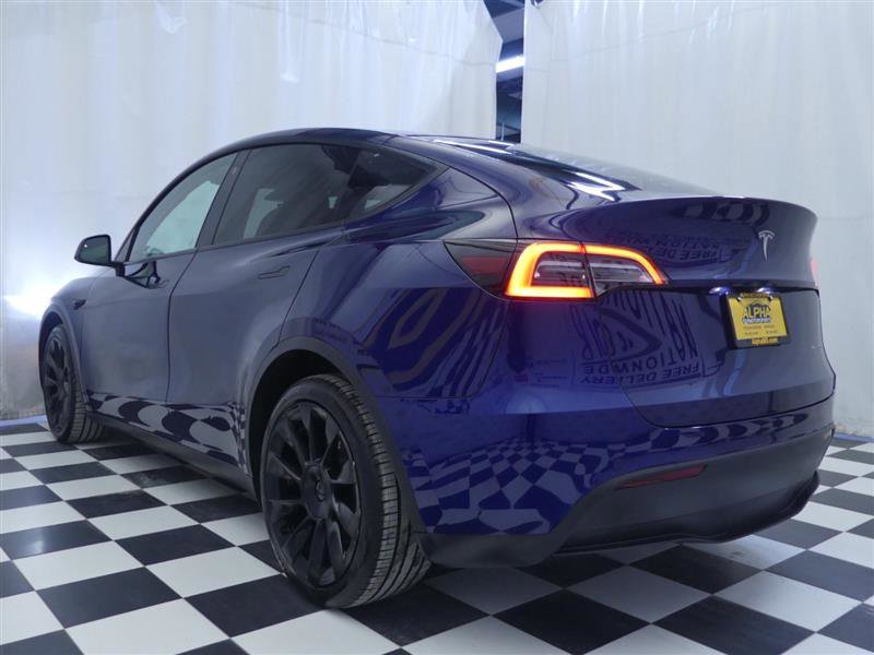 Used 2021 Tesla Model Y Long Range image 4