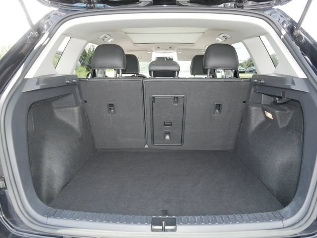Certified 2022 Volkswagen Taos SE FWD image 18