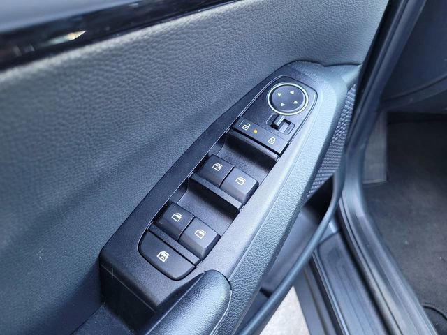Certified 2025 Kia Seltos S image 27