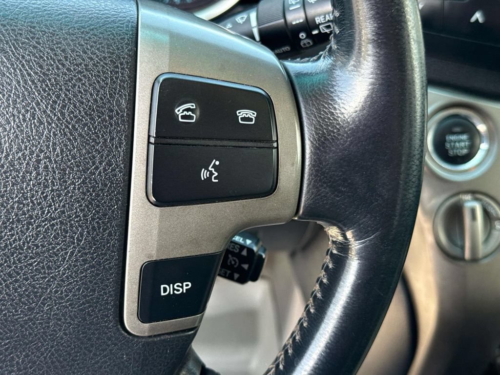 Used 2011 Toyota Land Cruiser w/ Upgrade Pkg AWD/4WD image 23