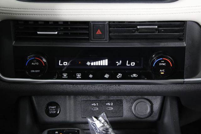 Certified 2025 Nissan Rogue SV image 22