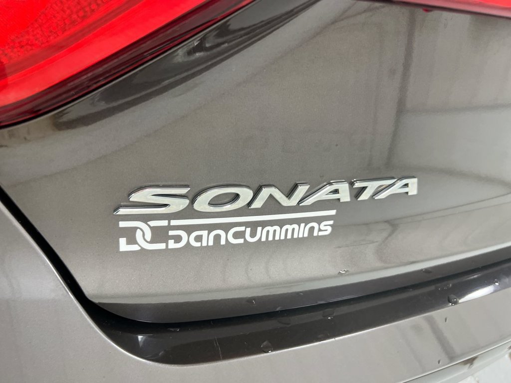 Used 2016 Hyundai Sonata SE FWD image 25