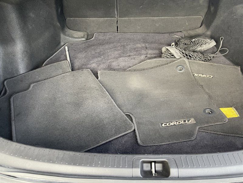 Used 2022 Toyota Corolla SE FWD image 20