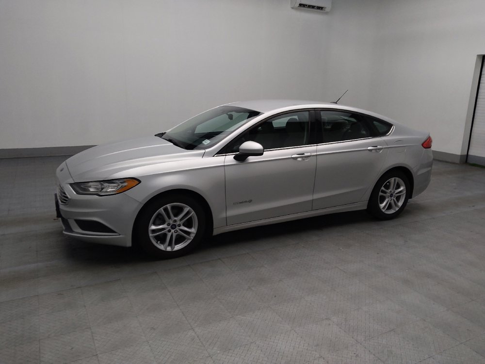 Used 2018 Ford Fusion S image 2