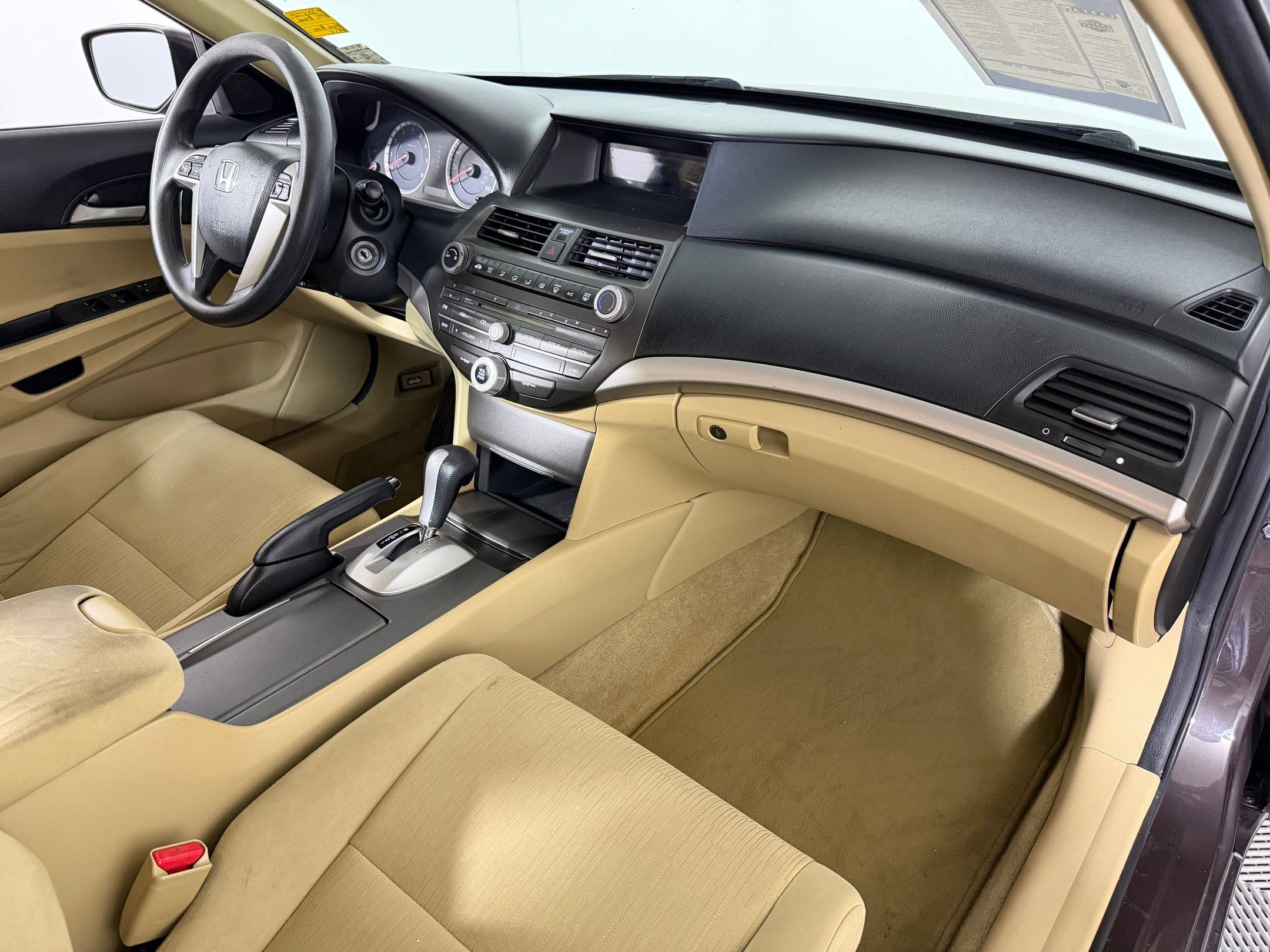 Used 2011 Honda Accord LX-P image 24