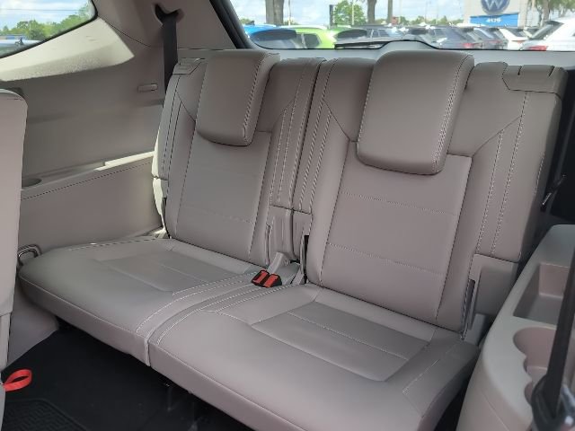 Certified 2022 Volkswagen Atlas SE w/ Black Wheel Package FWD image 24