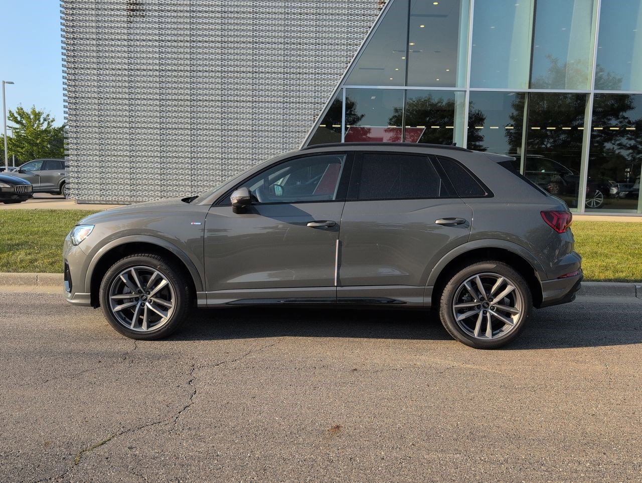 New 2025 Audi Q3 2.0T Premium image 30