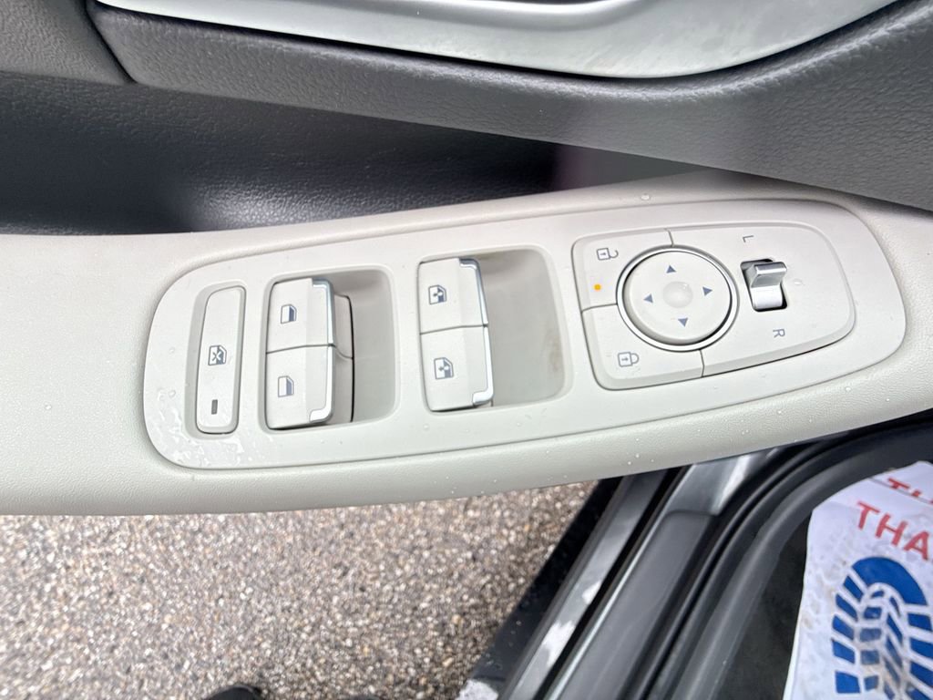 Used 2025 Hyundai Sonata SEL image 15