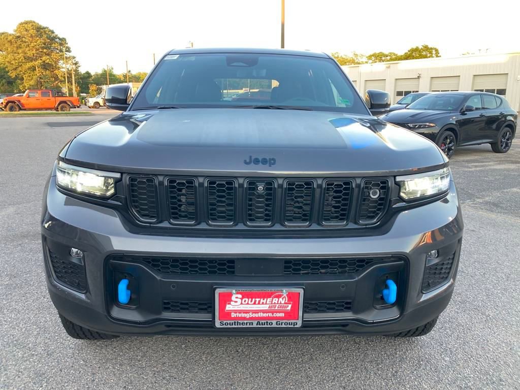 New 2024 Jeep Grand Cherokee Trailhawk w/ Advanced Protech Group II AWD/4WD image 9