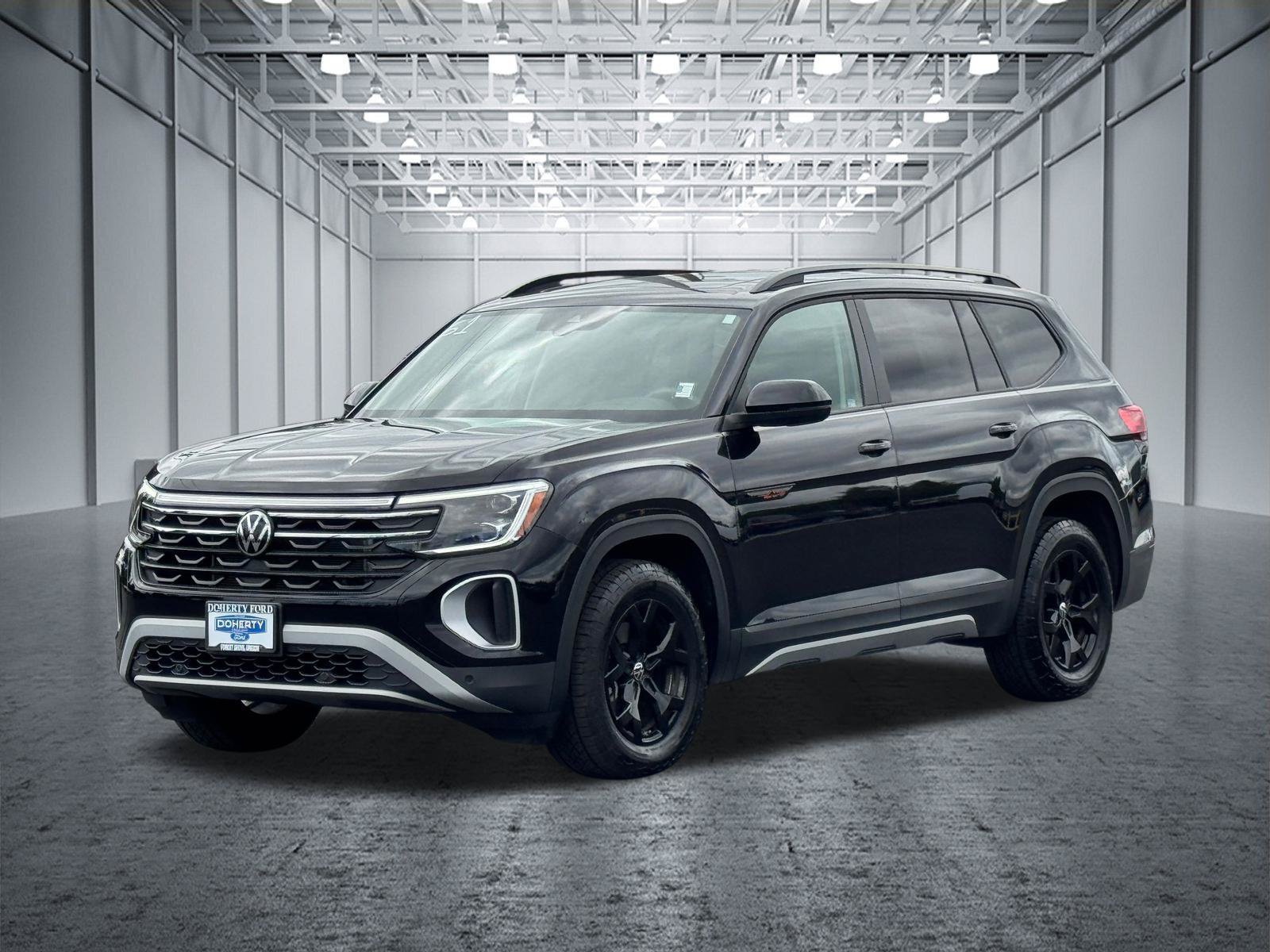 Used 2024 Volkswagen Atlas Peak Edition SEL AWD/4WD image 6
