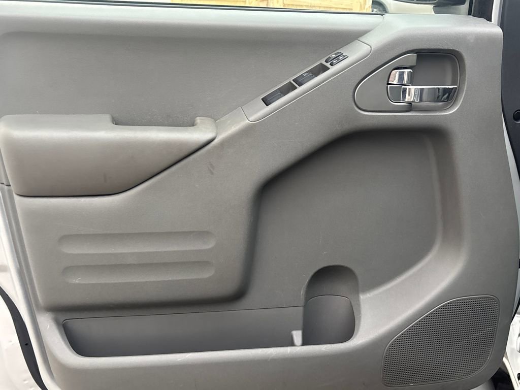 Used 2019 Nissan Frontier SV w/ Value Truck Package image 6