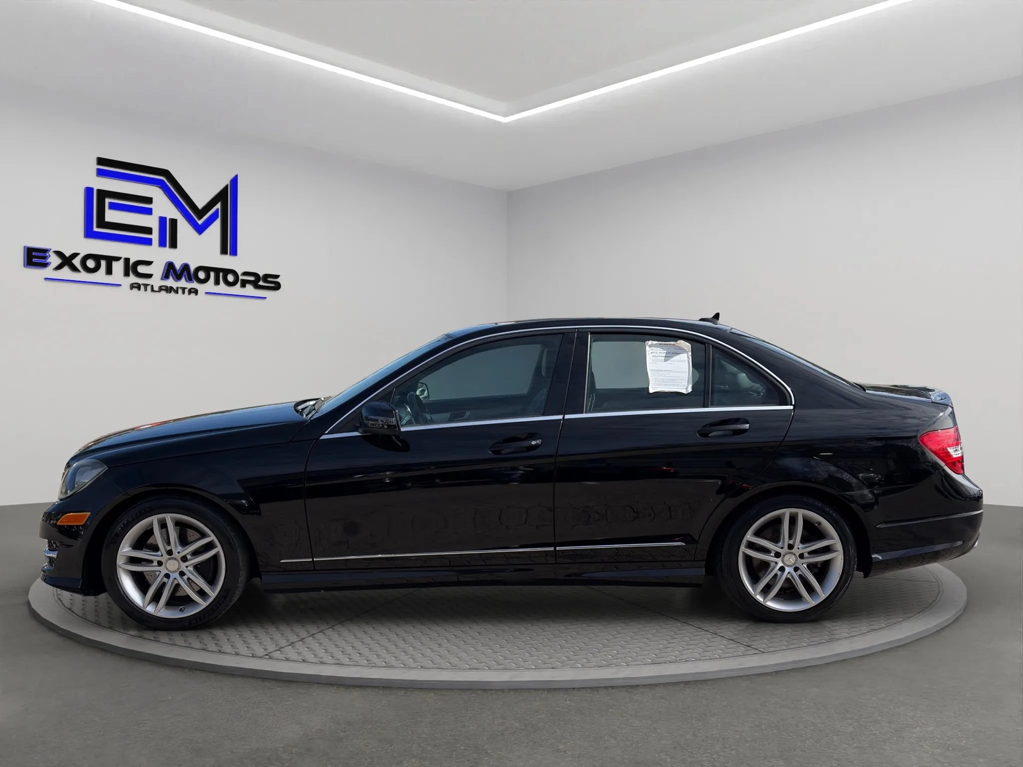 Used 2013 Mercedes-Benz C 300 4MATIC Sedan w/ Premium 1 Pkg image 2