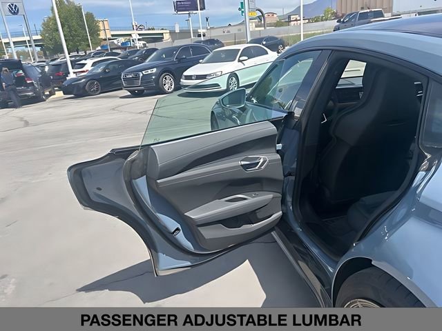 Used 2022 Audi e-tron GT Premium Plus AWD/4WD image 19
