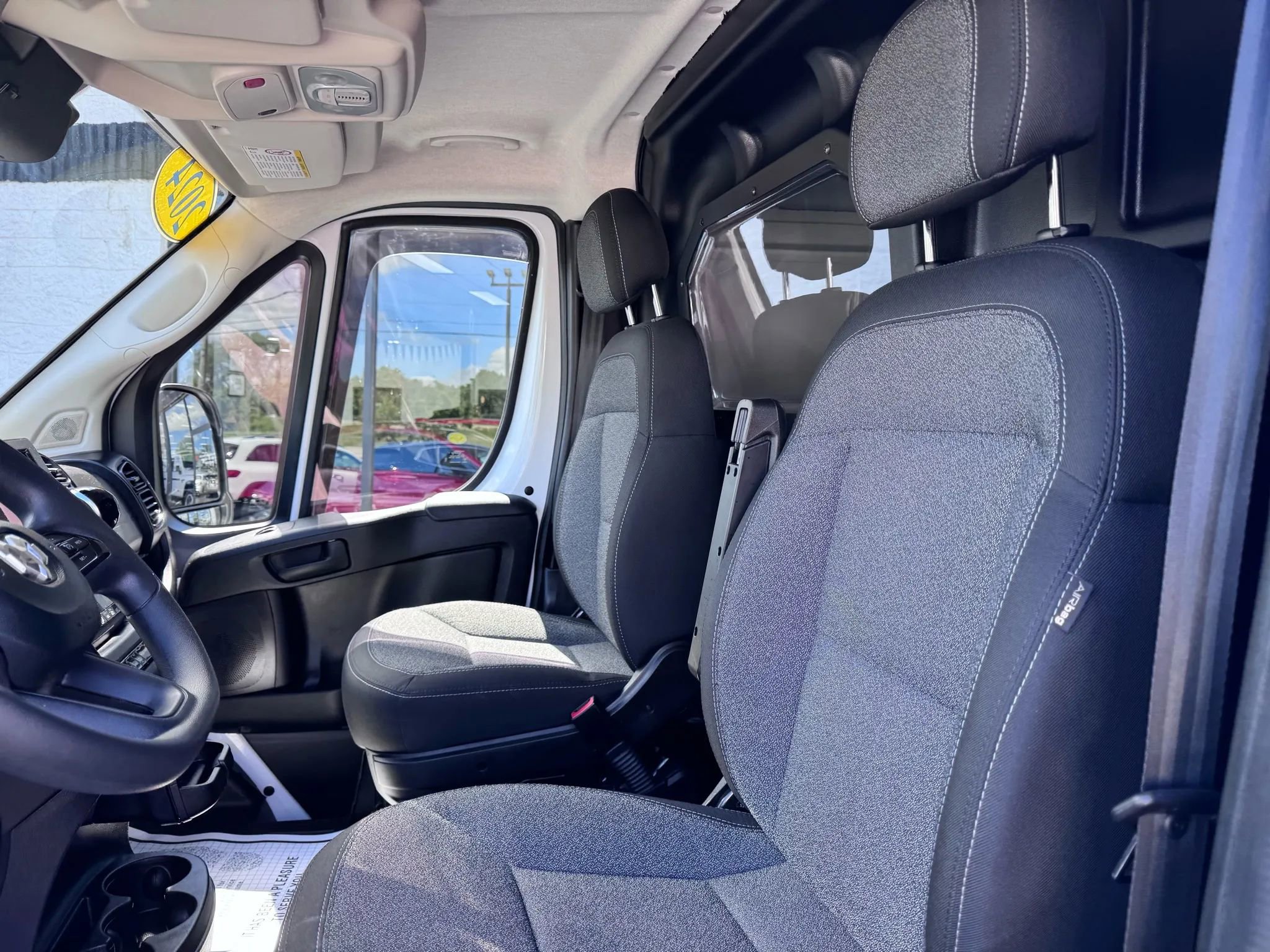 Used 2024 RAM ProMaster 3500 w/ Convenience Group FWD image 10