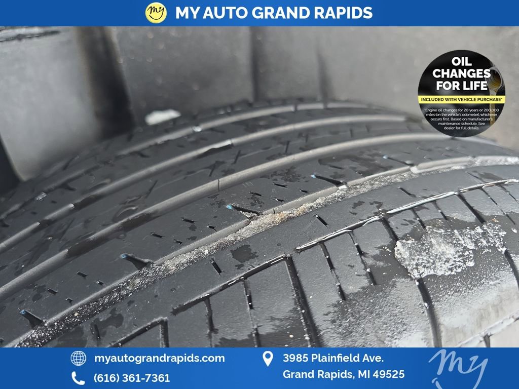 Used 2023 Volkswagen Atlas Cross Sport SE image 38