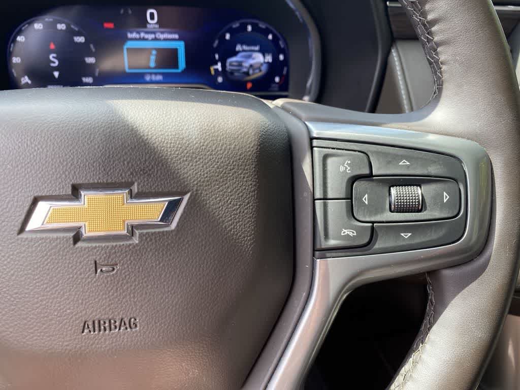 Used 2024 Chevrolet Suburban LT w/ LT Signature Package AWD/4WD image 21