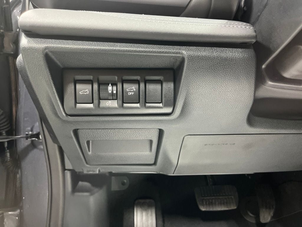 Used 2024 Subaru Outback Limited AWD/4WD image 15