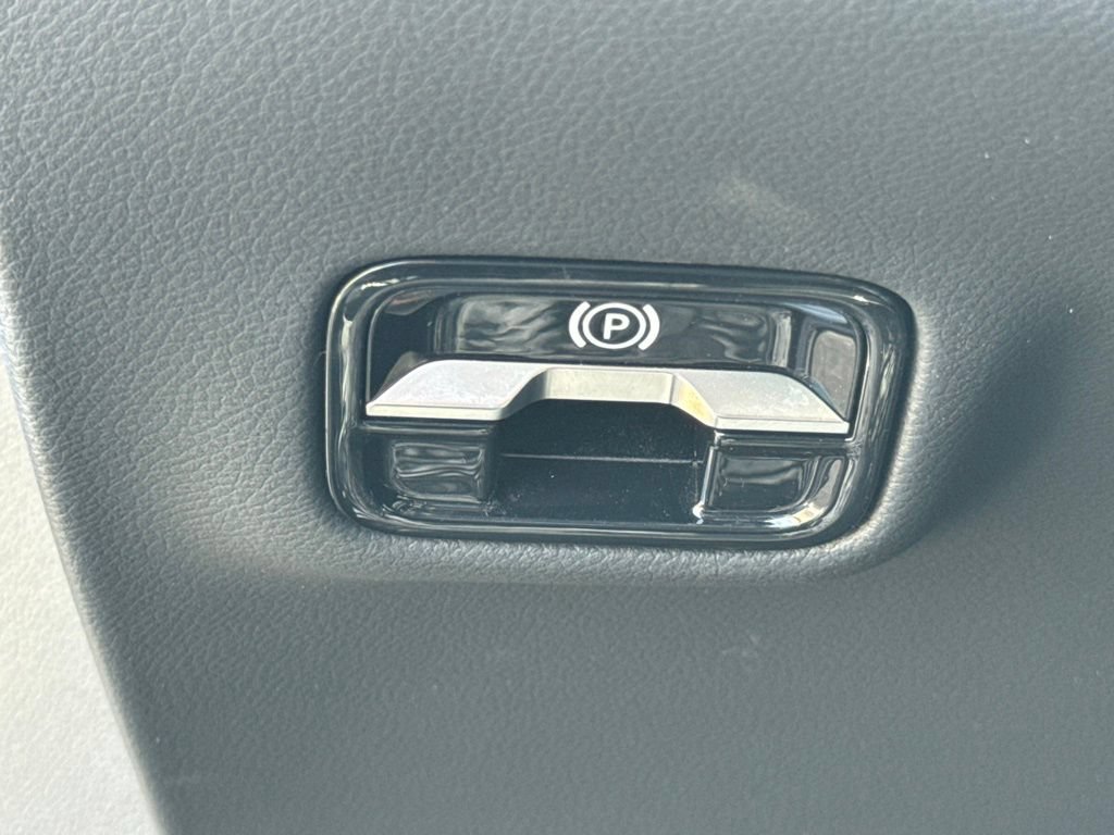 Certified 2026 Mercedes-Benz E 350 4MATIC Sedan image 24