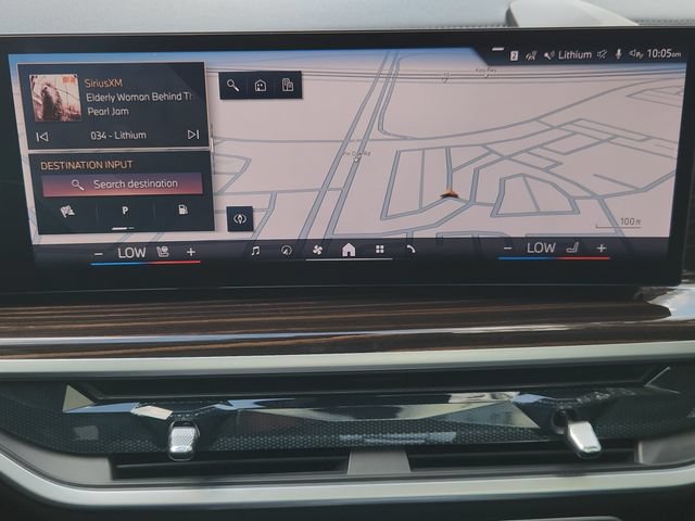 Used 2025 BMW X7 xDrive40i AWD/4WD image 18